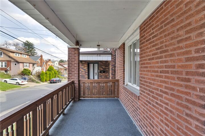 Property Photo:  2904 Brentwood Ave  PA 15227 