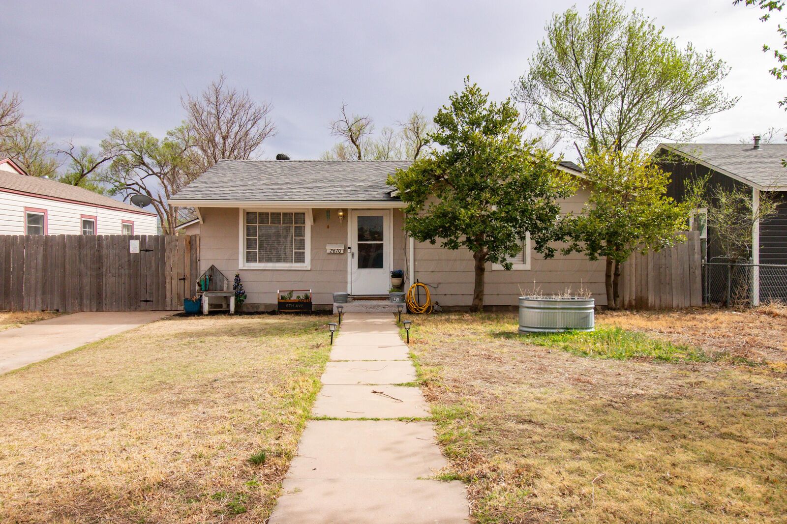 Property Photo:  2610 6th Avenue  TX 79015-4116 