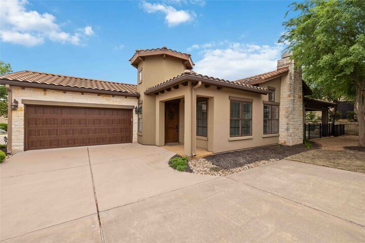 Property Photo: 204 Delfino Circle TX 78734