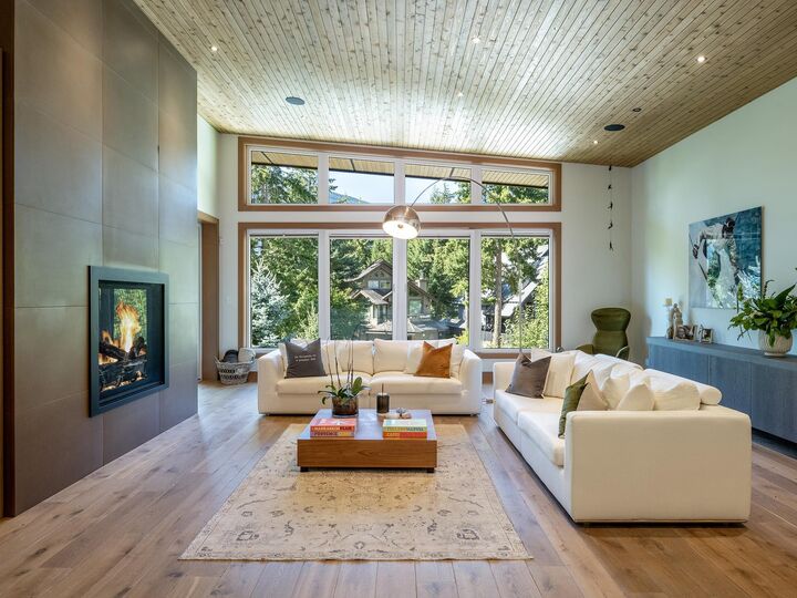 Property Photo: 6464 St Andrews Way BC V8E 0C8