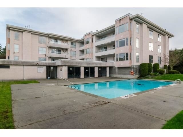 20350 54 Avenue 209 — photo 1