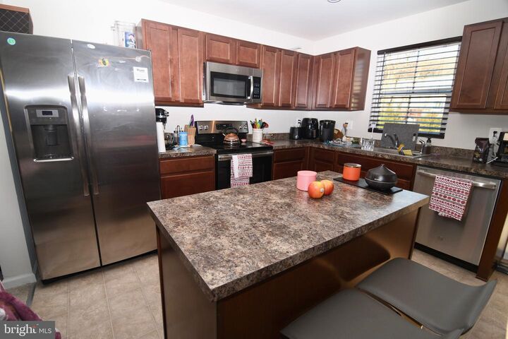 Property Photo: 104 Azalea Circle MD 21921