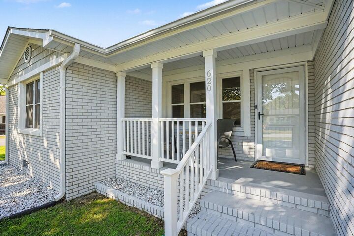 Property Photo:  620 8th Ave. S  SC 29575 