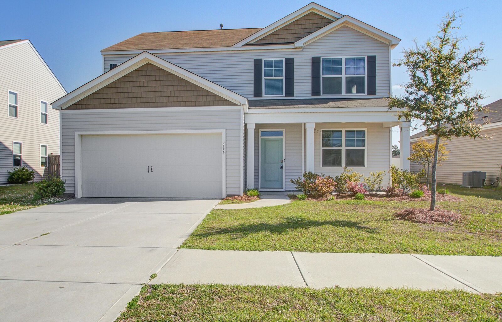 Property Photo: 514 Sybilwood Lane SC 29486