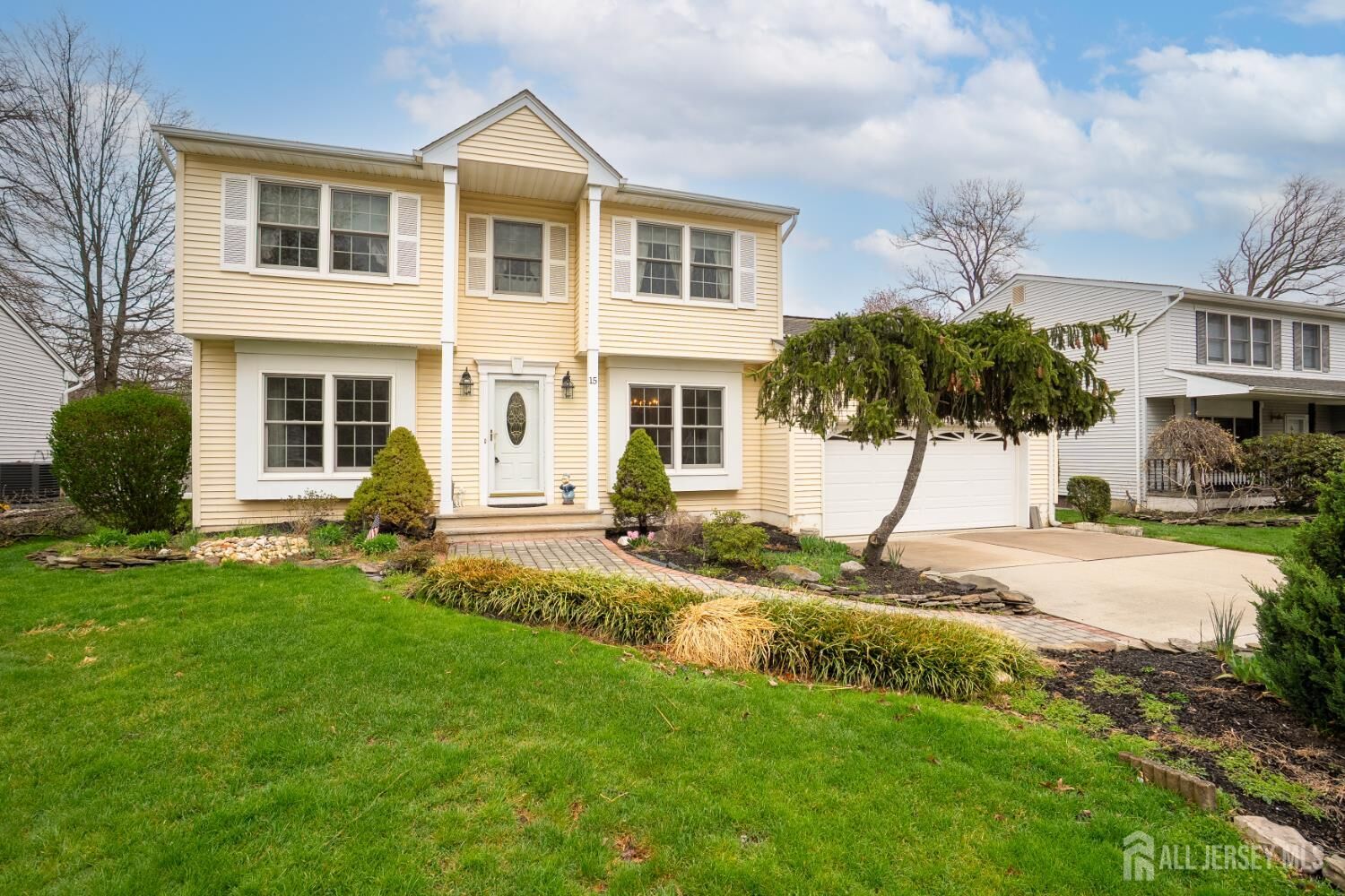 Property Photo: 15 Lynn Court NJ 08902