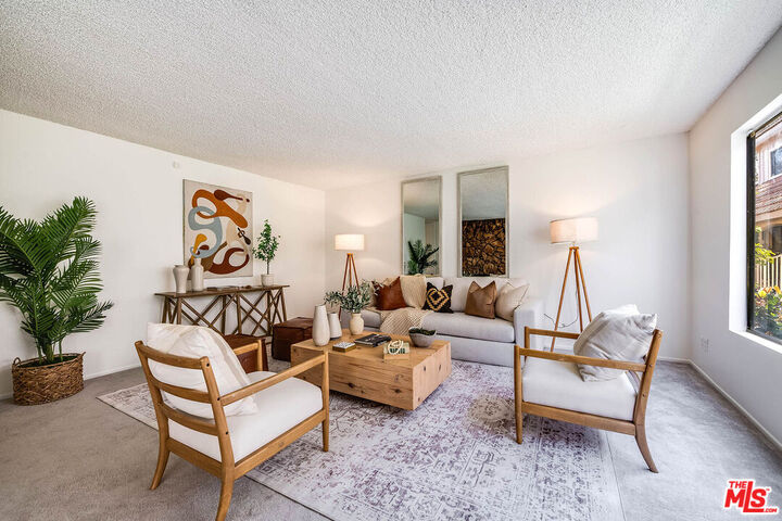 Property Photo:  2249 20th St  CA 90405 