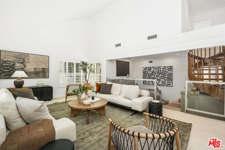 Property Photo: 1423 Avenida De Cortez CA 90272