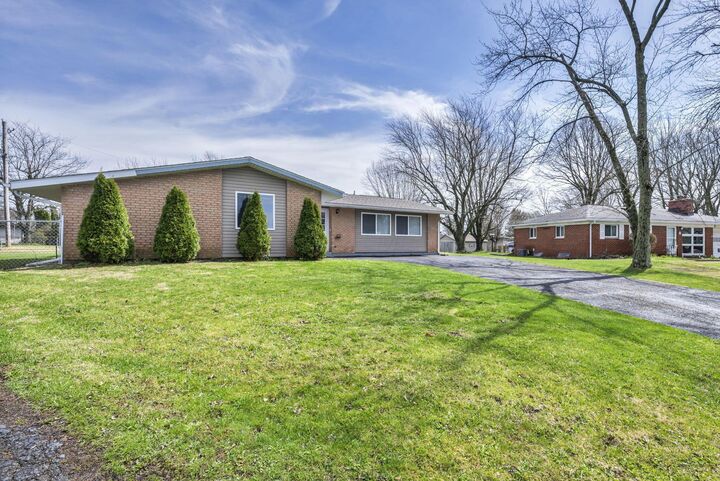 Property Photo: 663 Teakwood Court OH 44833