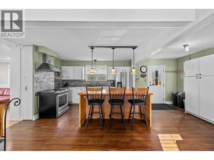 Property Photo:  280 Mugford Road  BC V1X 2E2 