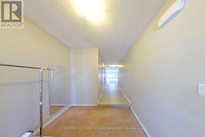 Photo de la propriété:  910 Reeves Avenue Upper Unit  ON N6G 0G9 