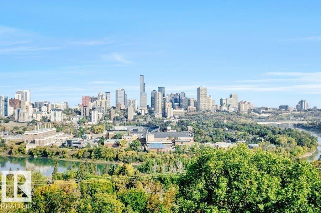 Photo de la propriété:  8728 Gateway Boulevard NW 602  AB T6E 6K3 