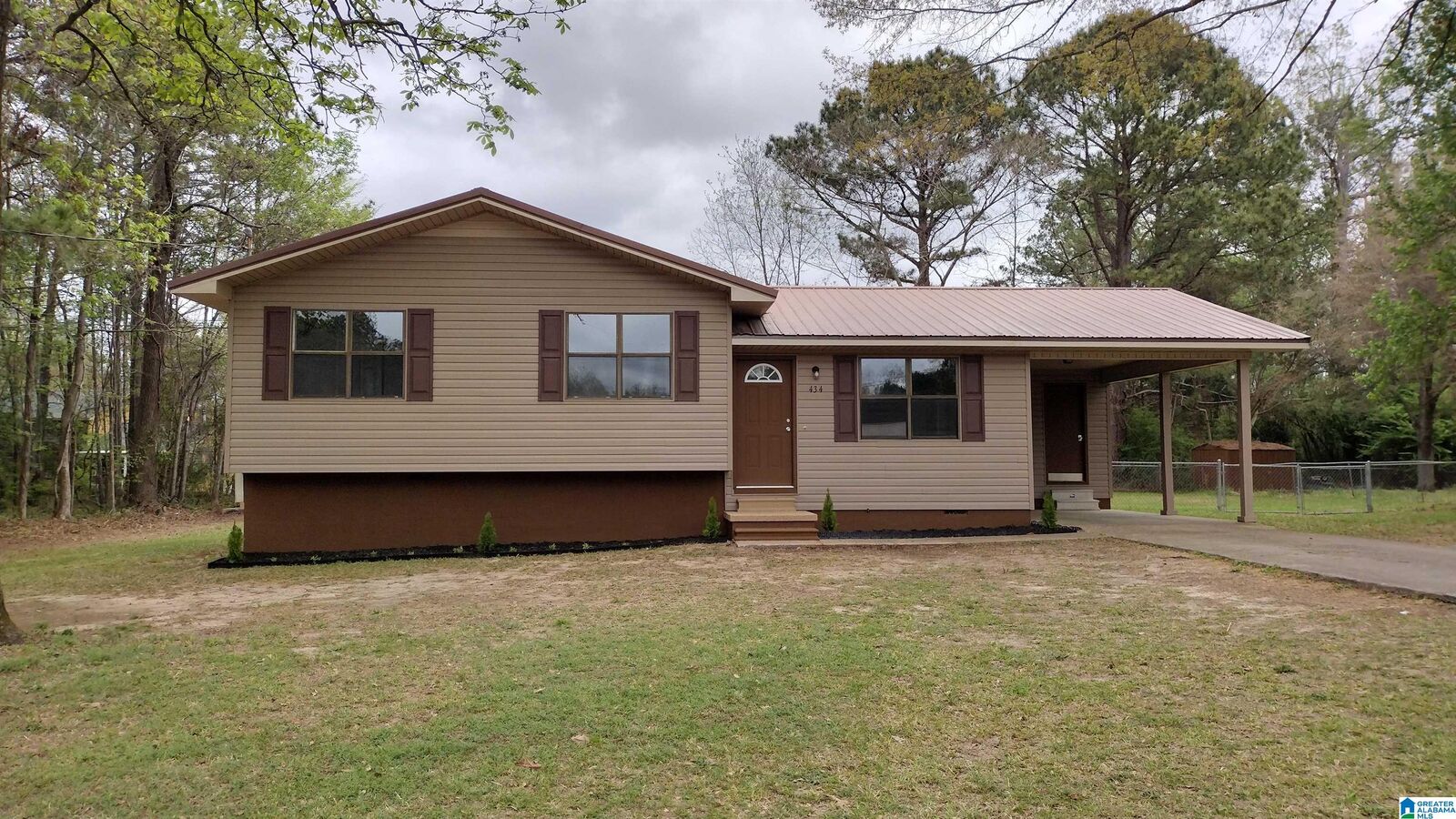 Property Photo:  434 Cave Road  AL 36207 