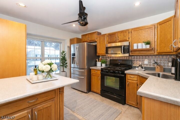 Property Photo:  23 Primrose Ln  NJ 07856 