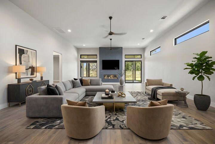 Property Photo: 2508 Diagonal TX 78657