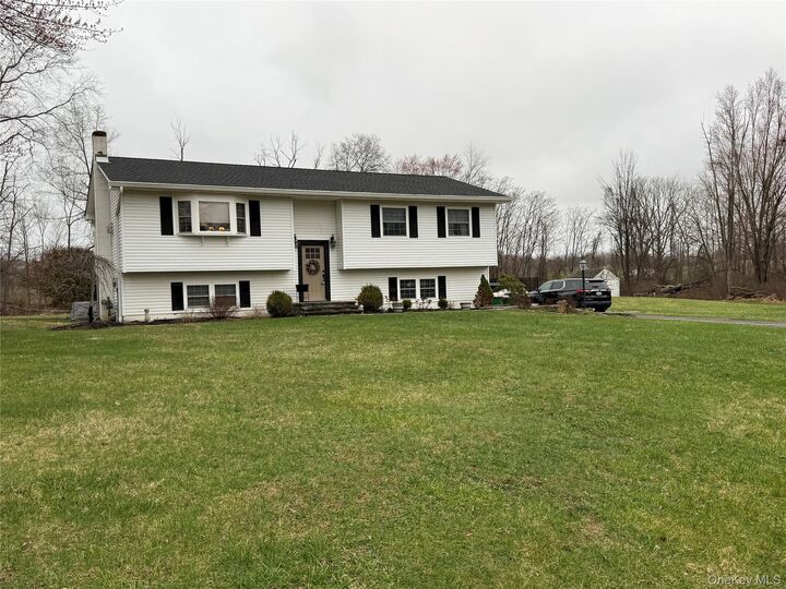 Property Photo: 8 Briar Lane NY 12590