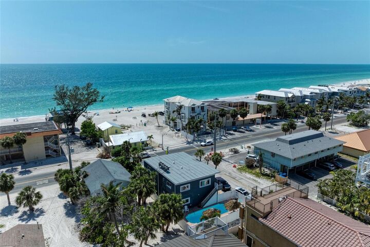 Property Photo: 101 25th Street N 1 FL 34217