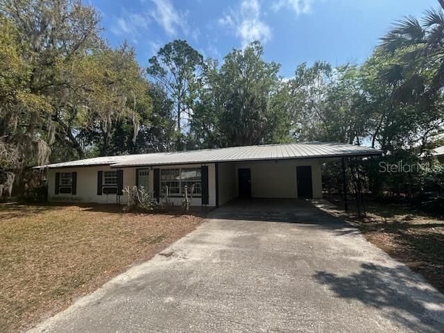 Property Photo: 23 NE 6th Street FL 32626