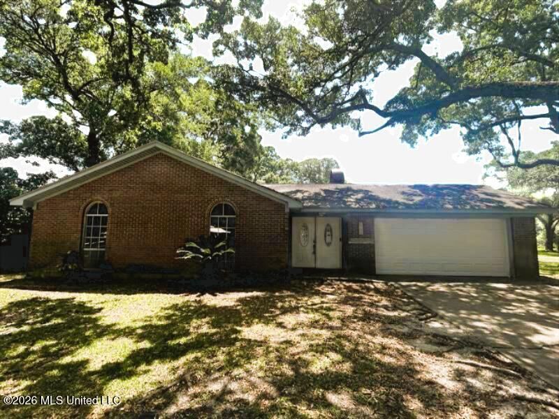 Property Photo: 2300 Sandalwood Drive MS 39553