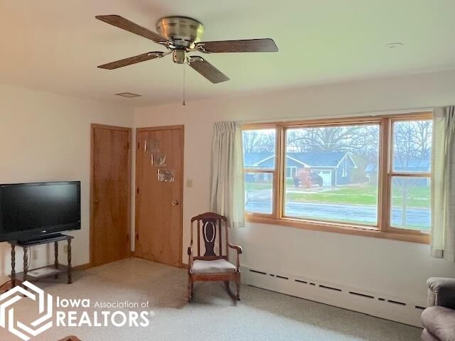 Property Photo:  509 9th Avenue  IA 50112 