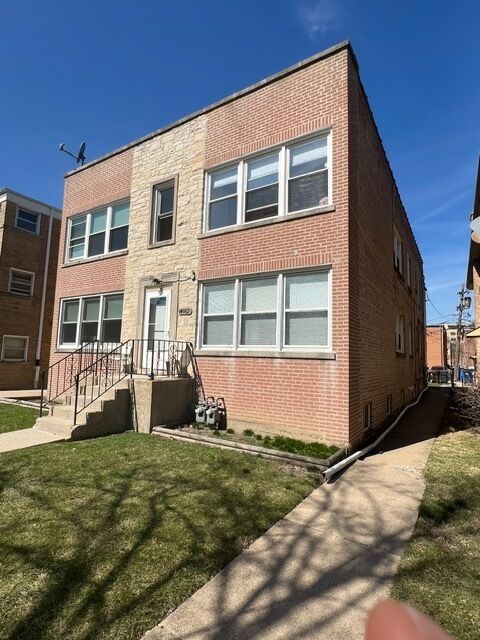 Property Photo:  4952 Hull Street 2E  IL 60077 