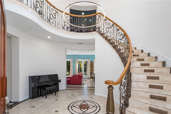 Property Photo: 5492 Calarosa Ranch CA 93012