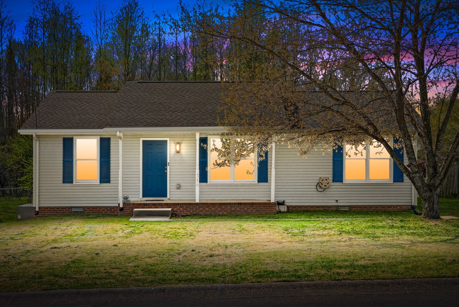 Property Photo: 710 Donna Ct TN 37042