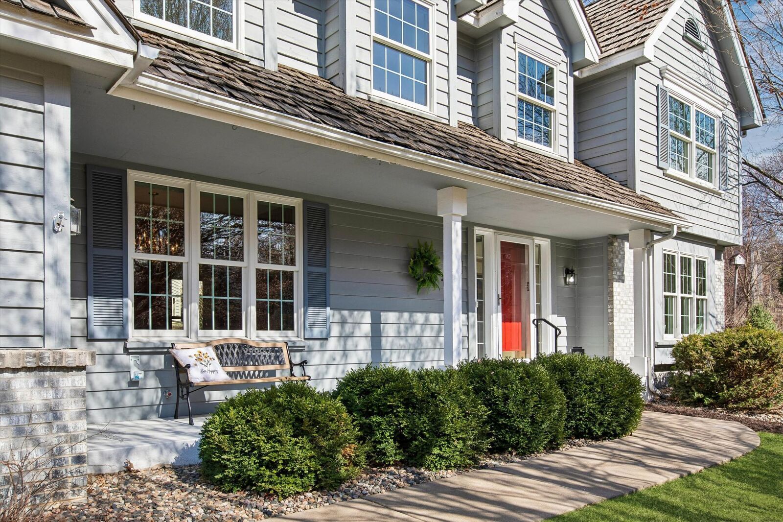 Property Photo:  1001 Walden Court  MN 55337 