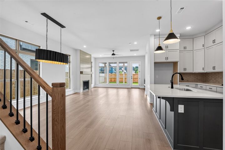 Property Photo: 3103 S 14th Place AR 72758