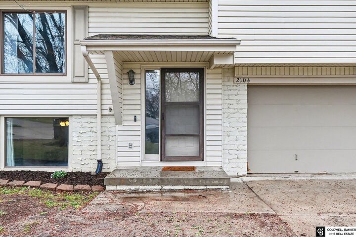 Property Photo:  2104 N 143 Avenue  NE 68164 