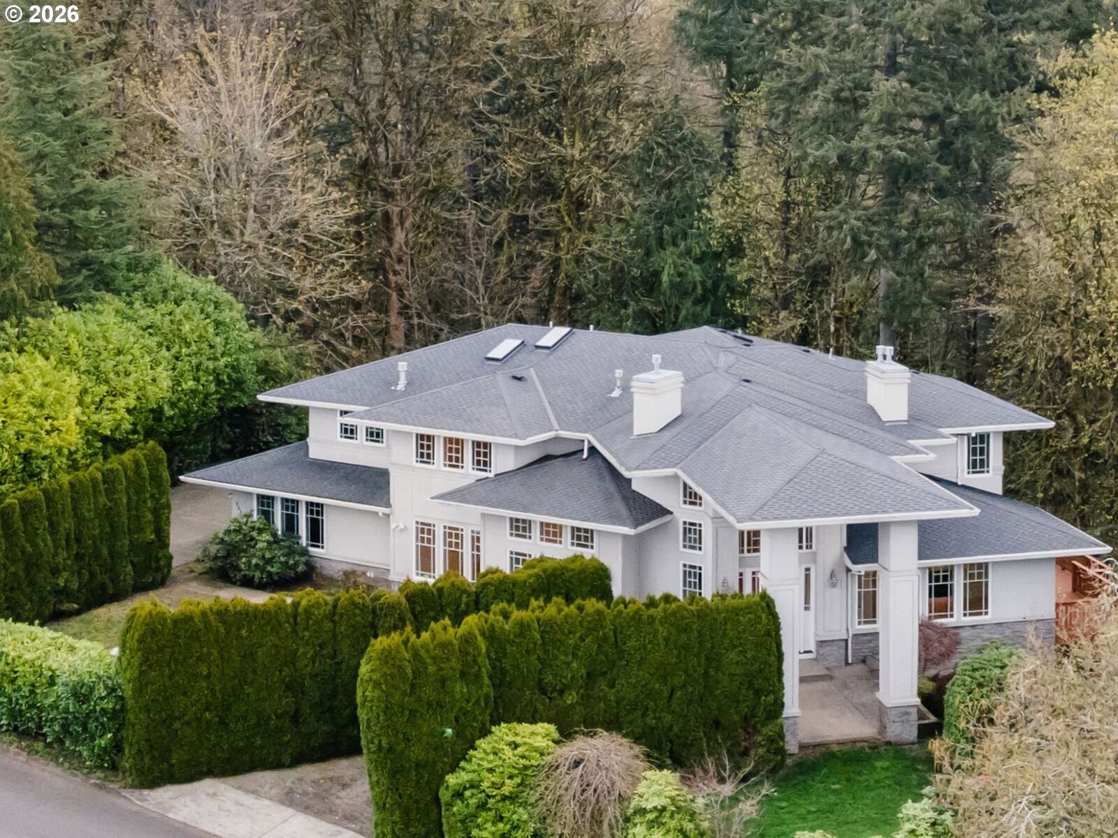 Property Photo: 9820 NW Skyview Dr OR 97231