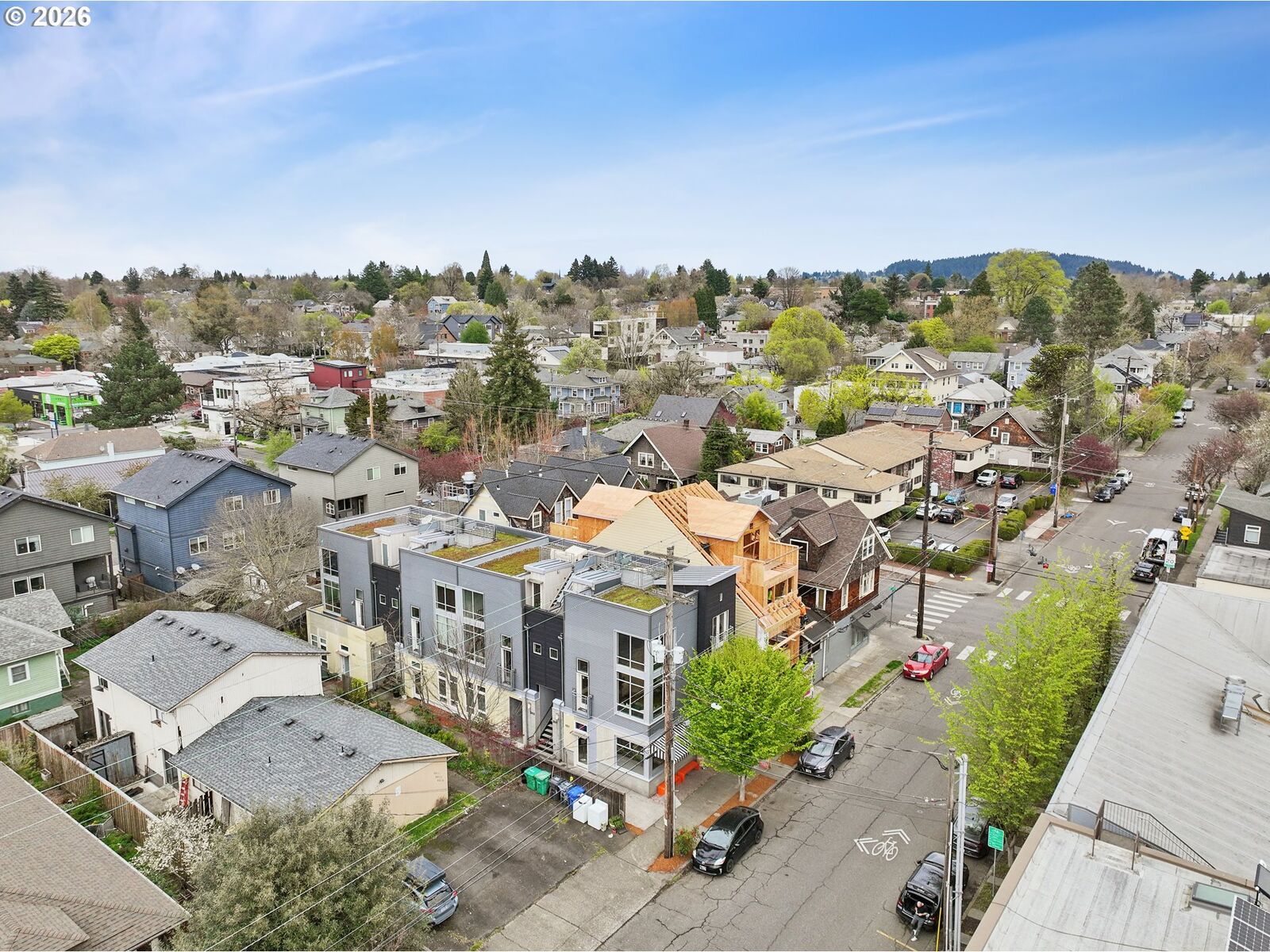 Property Photo: 2021 SE Clinton St OR 97202