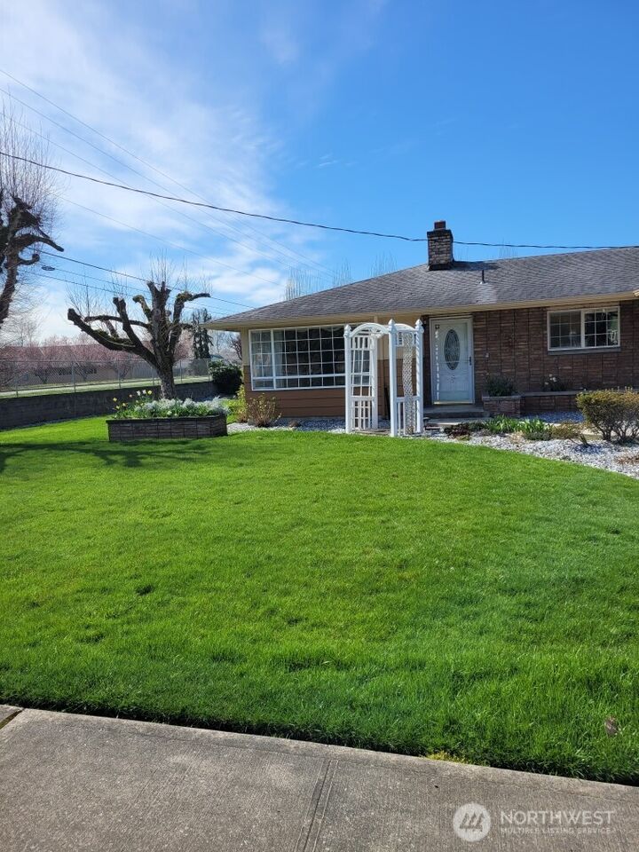 Property Photo: 485 Spiketon Road WA 98321