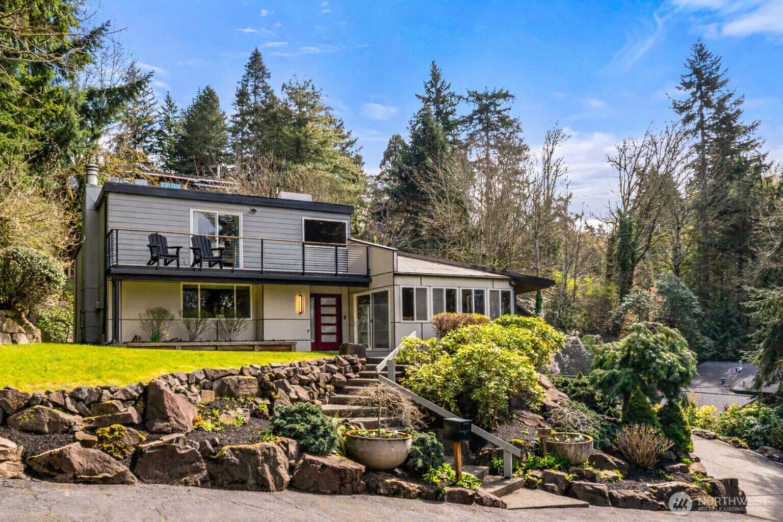 Property Photo: 4830 88th Place SE WA 98040