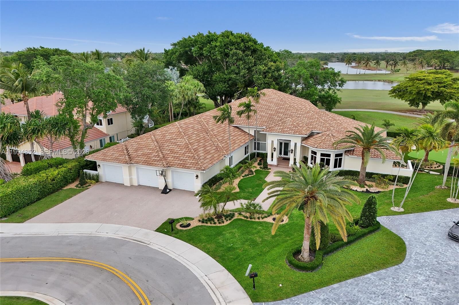 Property Photo: 2512 Princeton Court FL 33327