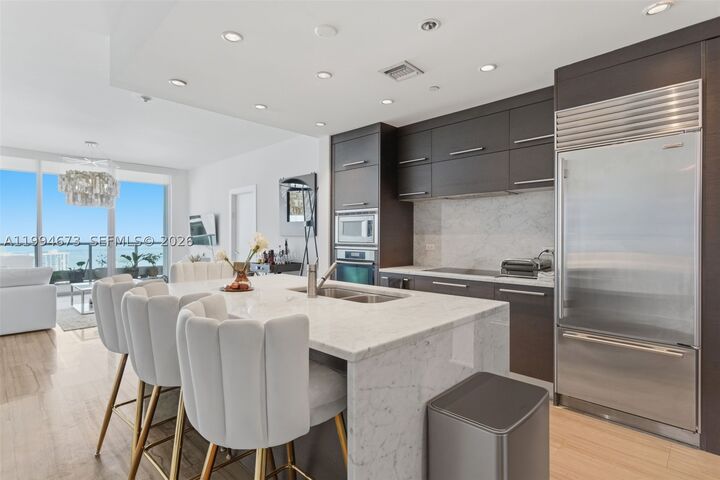Property Photo:  900 Biscayne Blvd 4308  FL 33132 