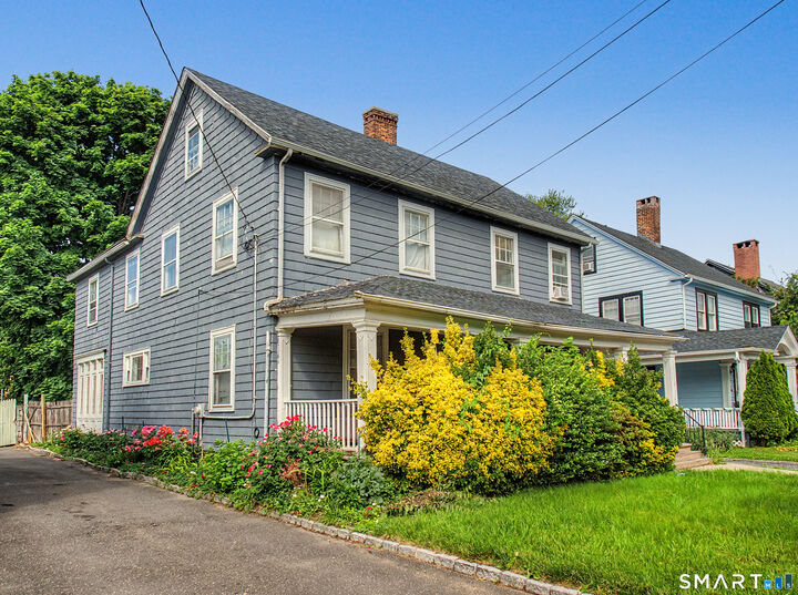 Property Photo:  111 Elmwood Place  CT 06605 