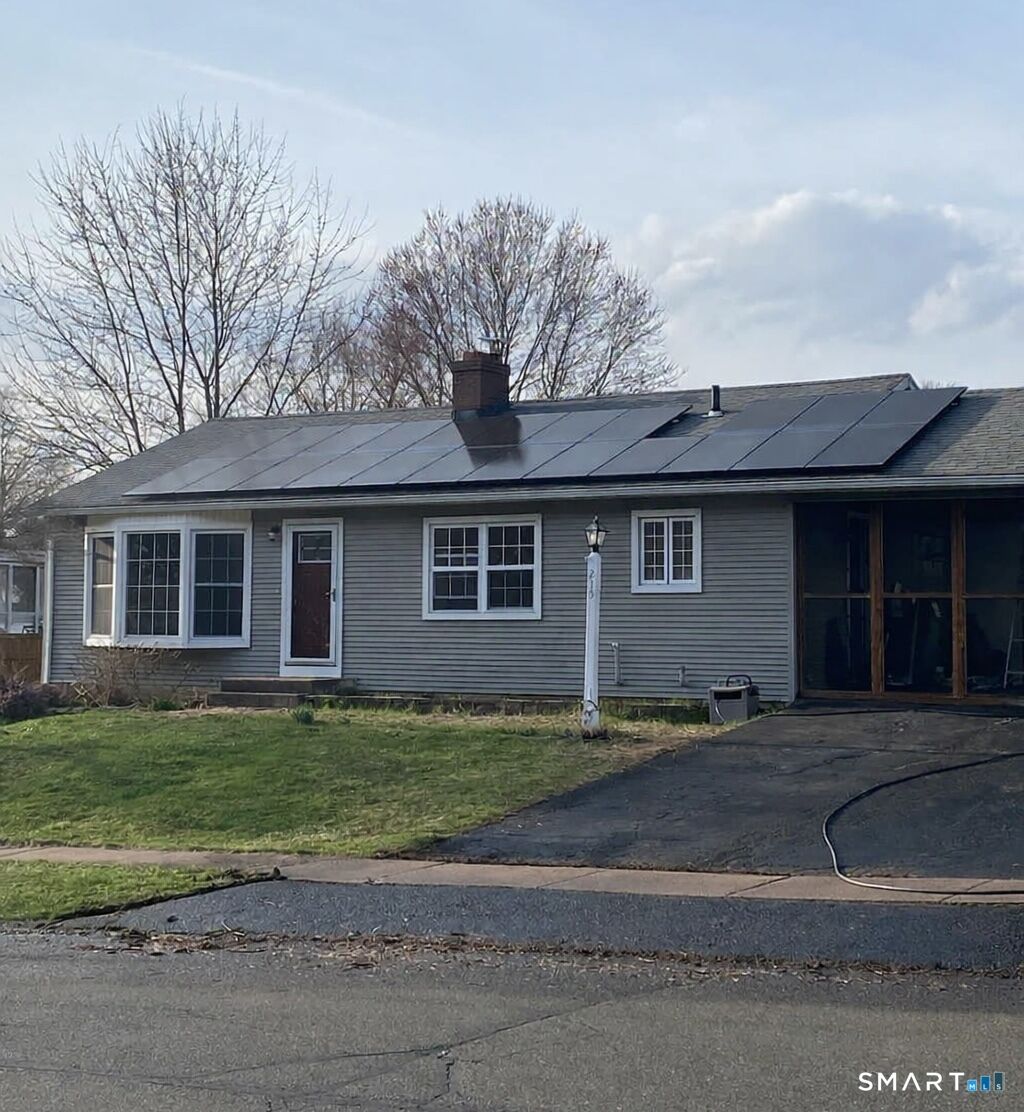 Property Photo:  215 Monroe Street  CT 06118 