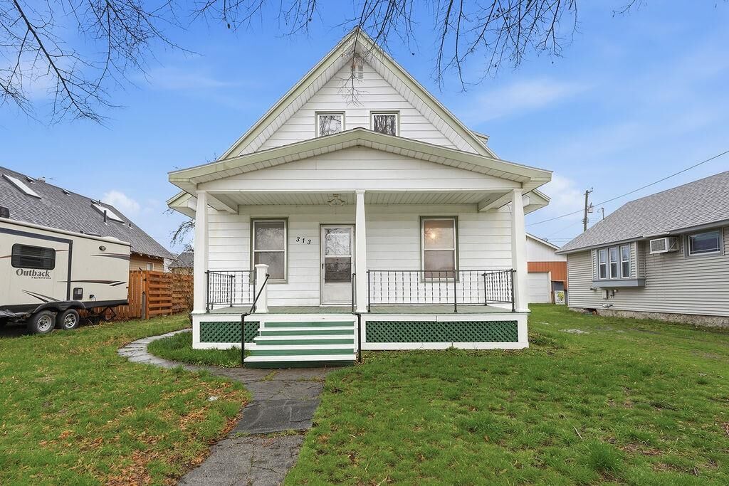 Property Photo:  313 E Gordon Ave  WA 99212 