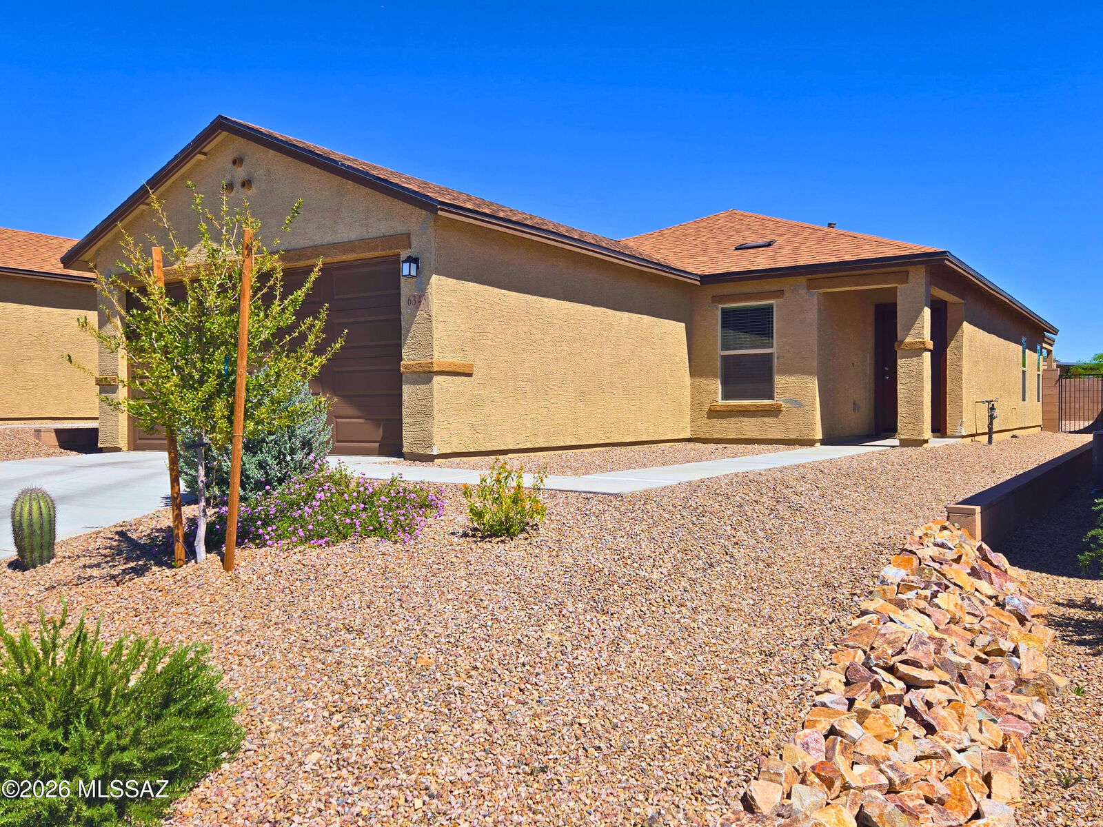 Property Photo:  6343 S Rigby Way  AZ 85746 