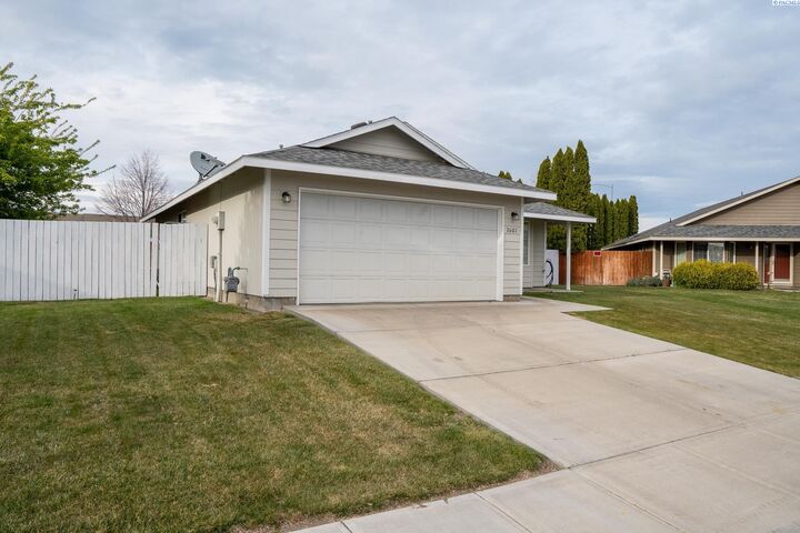 Property Photo: 7607 Vendovi WA 99301