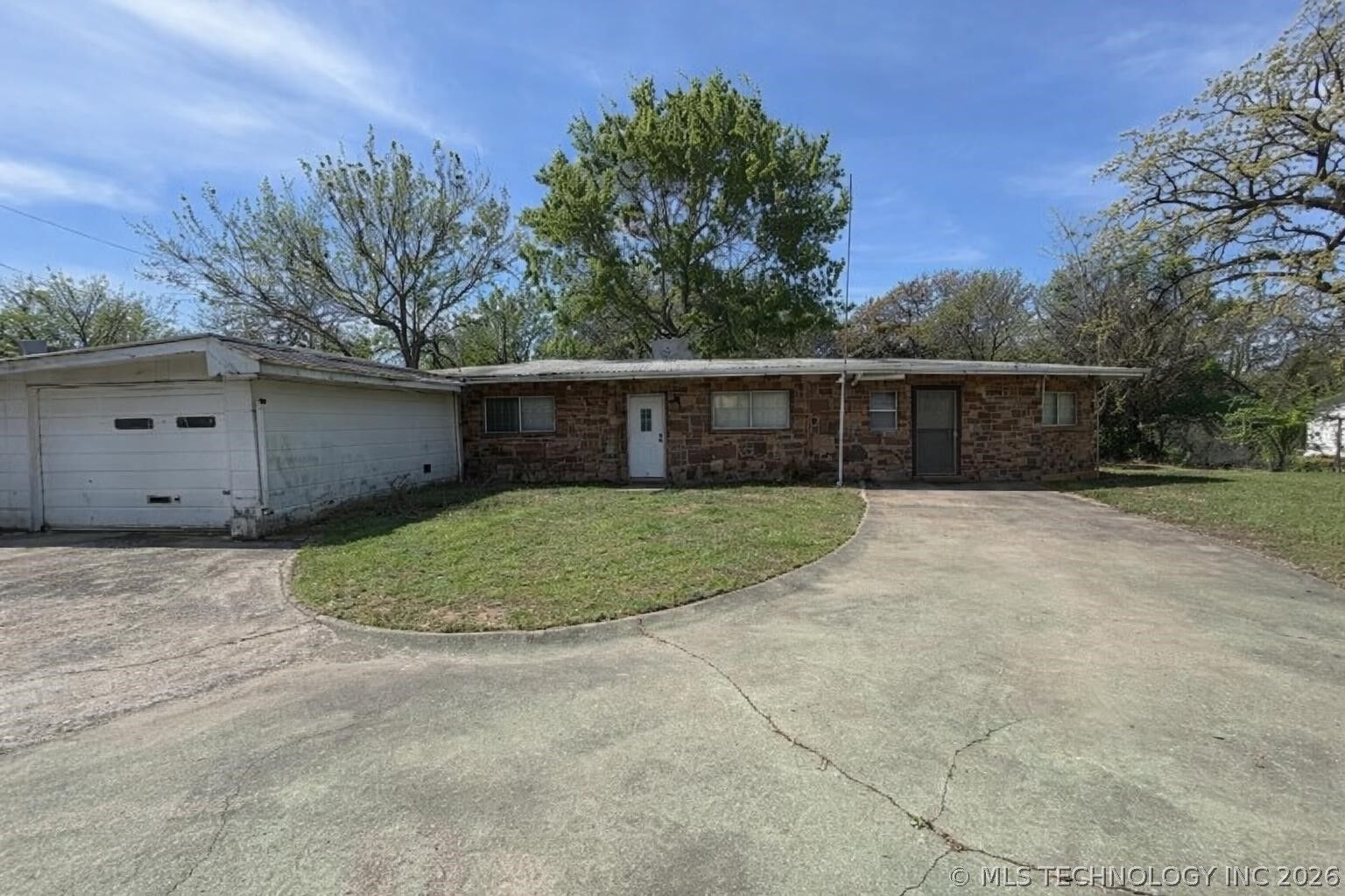 Property Photo:  366 Main Street 23  OK 74432 