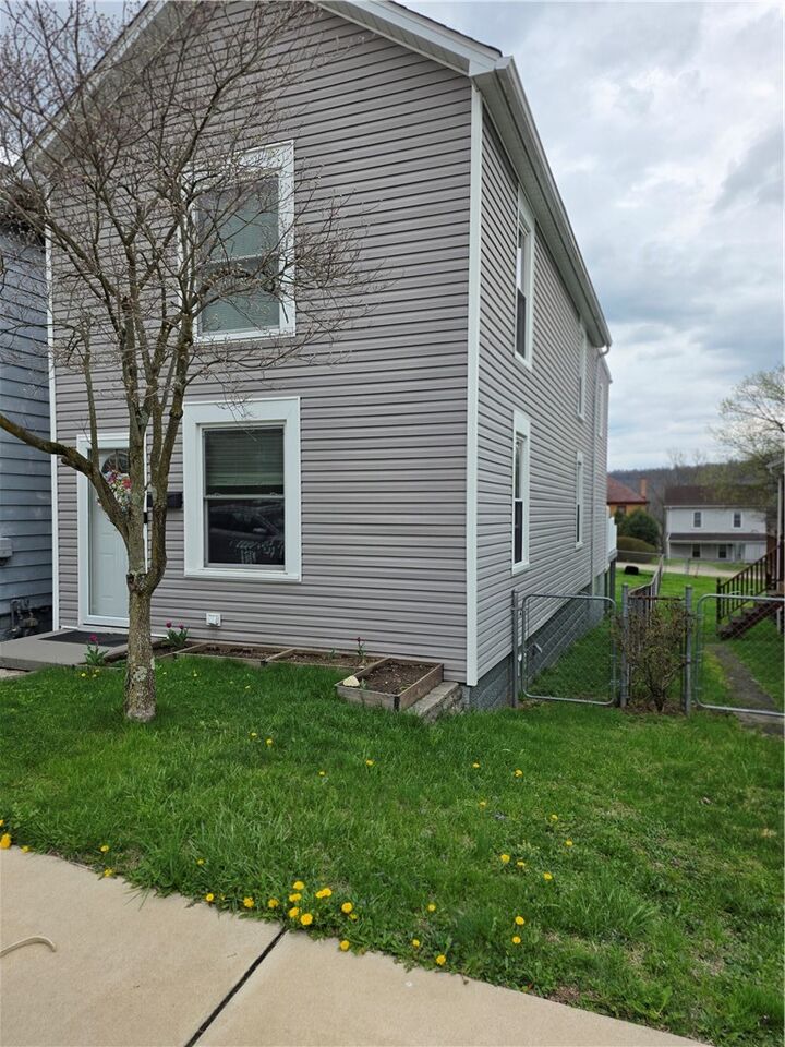 Property Photo: 76 Kenric Ave PA 15033