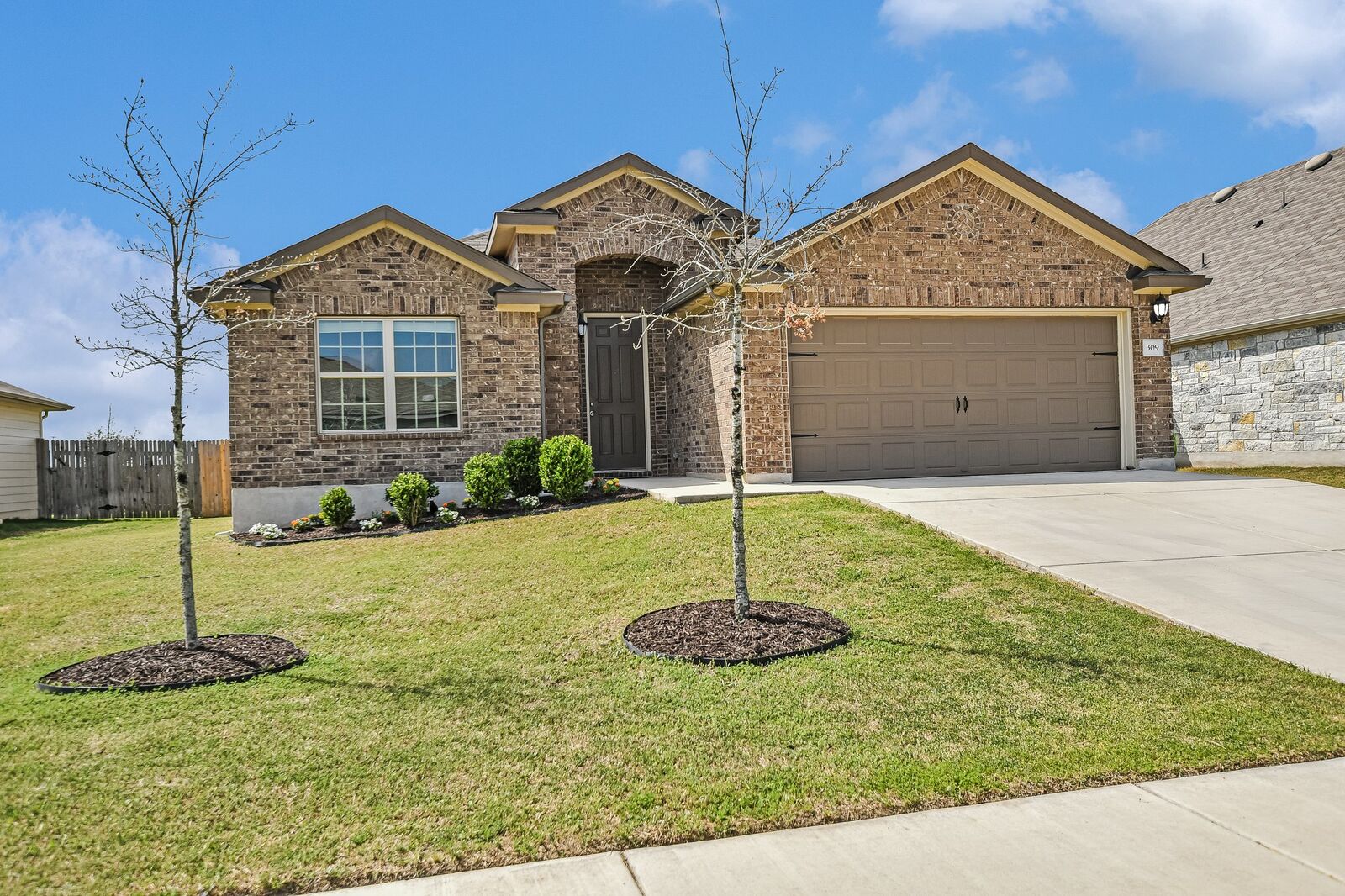 Property Photo:  309 Chickasaw Lane  TX 78634 