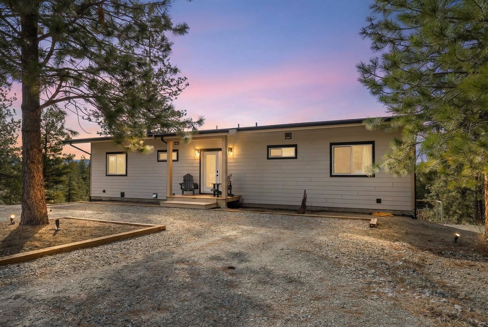 Property Photo: 31 Nine Mile Place BC V0H 1V6