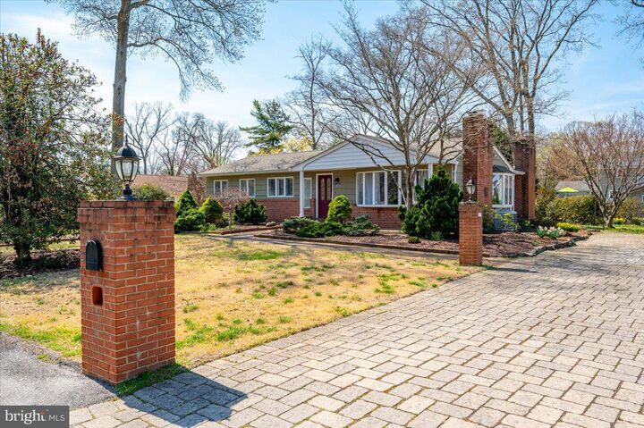 Property Photo: 162 Sillery Bay Road MD 21122