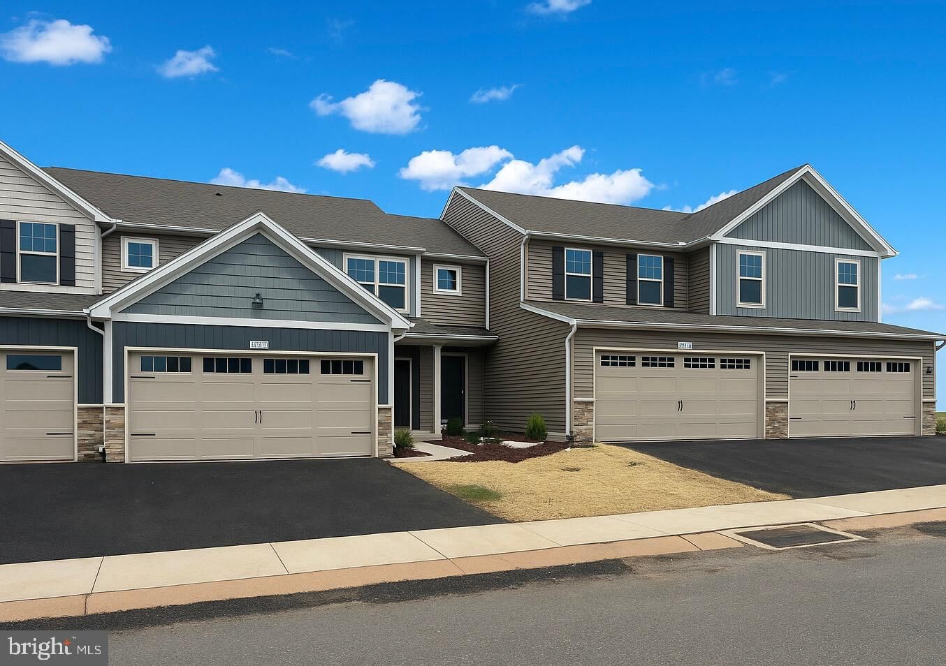 Property Photo: 7251 White Oak Boulevard PA 17112