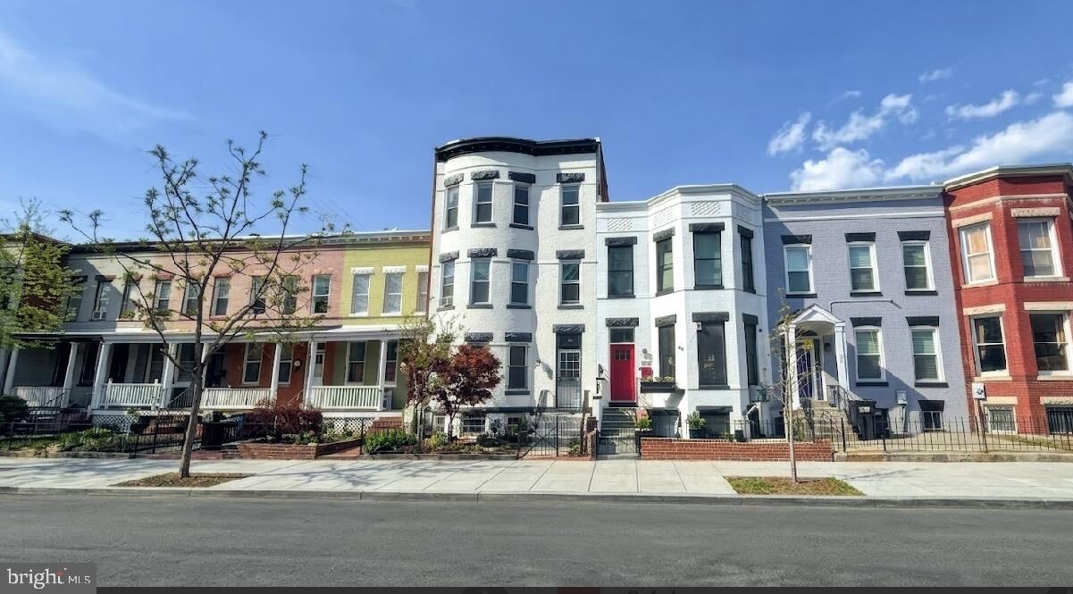 Property Photo: 1320 G Street NE 3 DC 20002