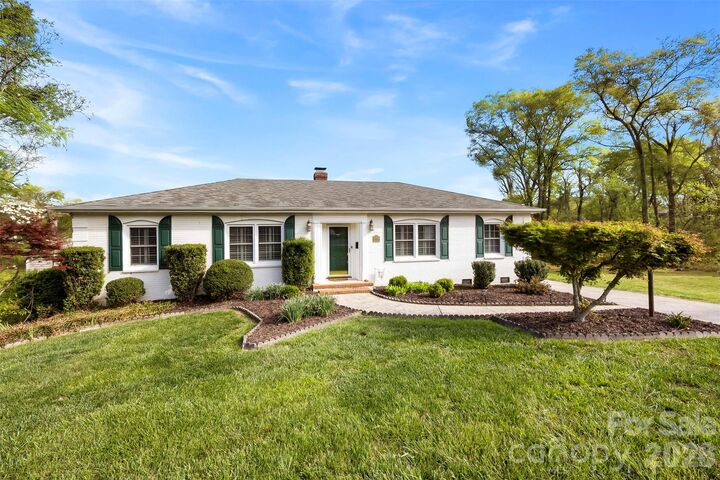Property Photo:  112 Brook Lane  NC 28120 