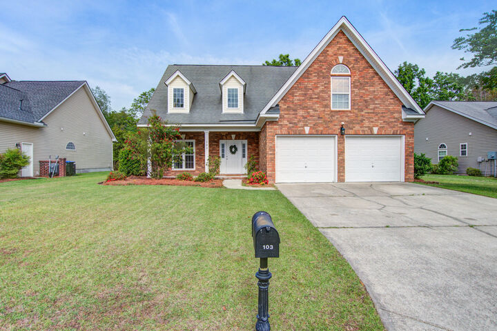 Property Photo:  103 Stonewall Court  SC 29483 