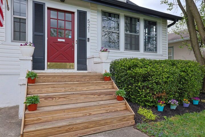 Property Photo:  521 Church Street  OH 45217 